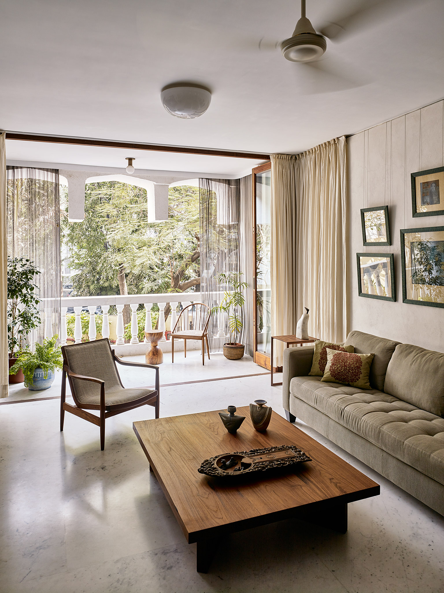 Home on Altamount Road